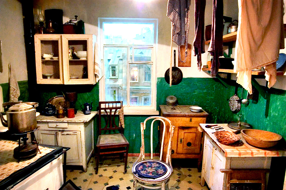 BG - Soviet Kitchen - ES